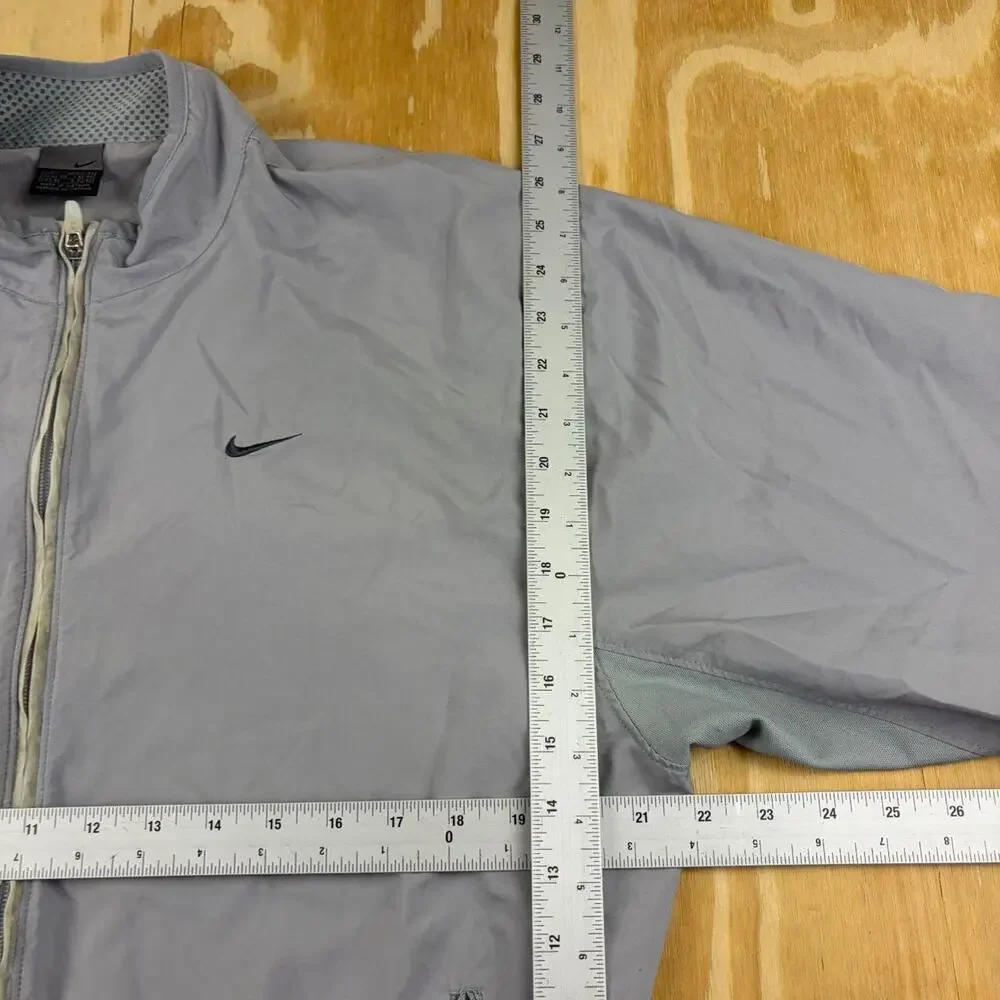 Vintage Y2K Nike Lightweight Track Jacket – Silver/Grey – Men’s L